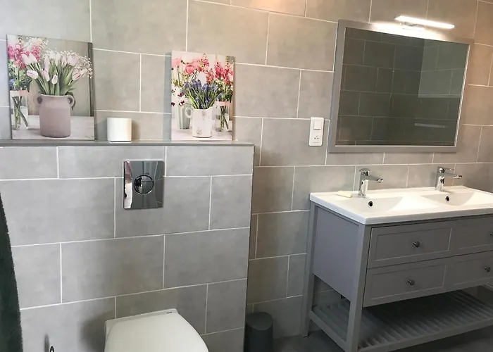 Holiday home Spacieuse Avec Terrasse En Bord De Et Animaux Acceptes - Fr-1-22-249 *